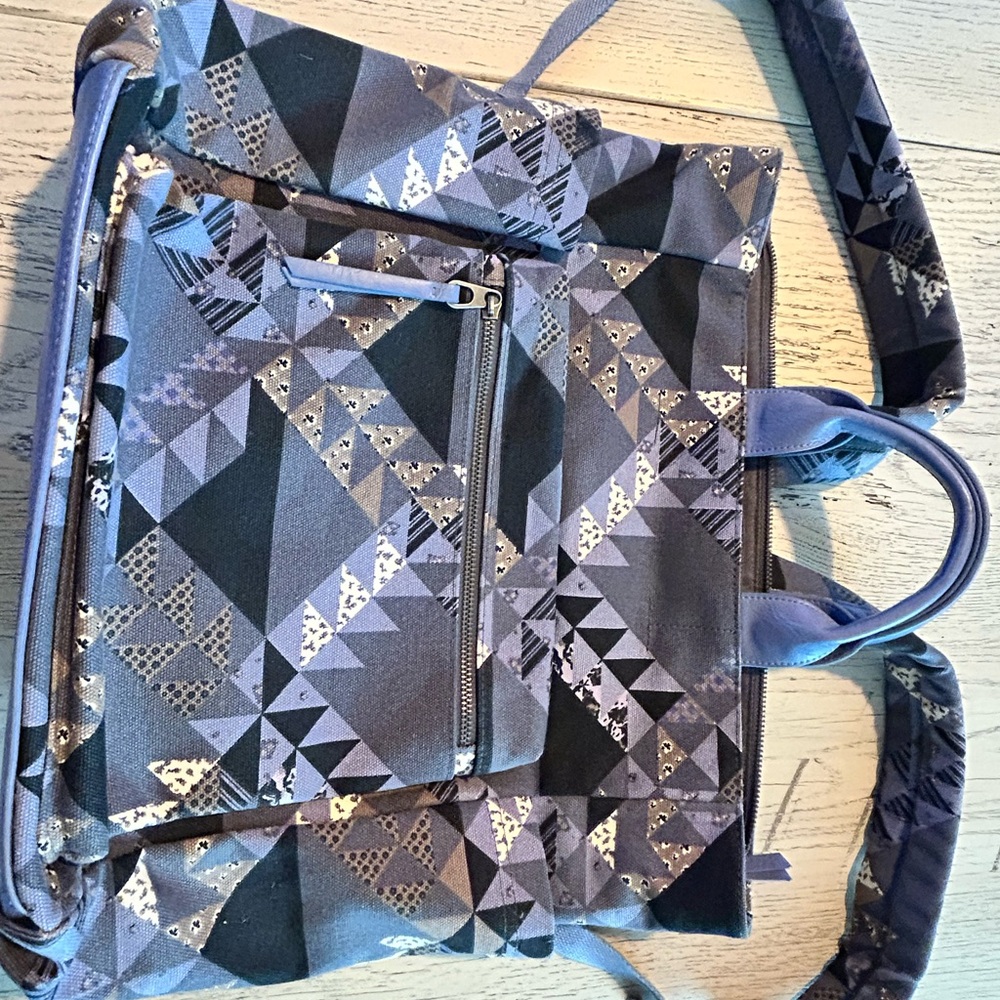 Universal Thread Blue and Black Geometric Tote NWOT